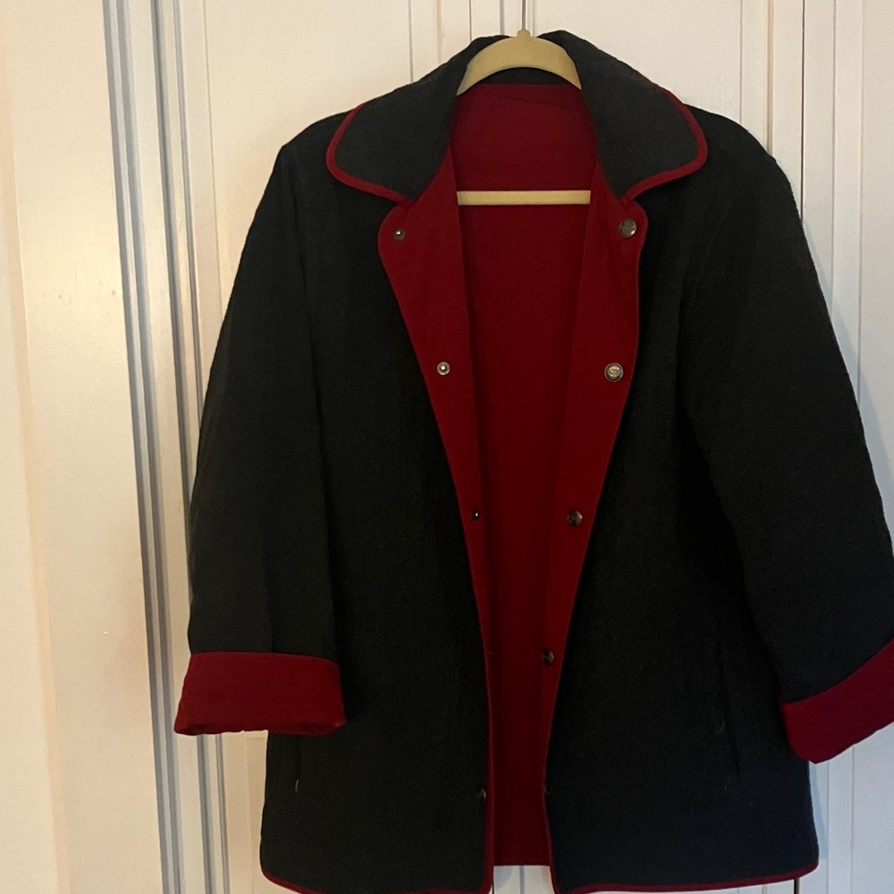 Pacific Trail Dark grey and Red Outdoor Wear
